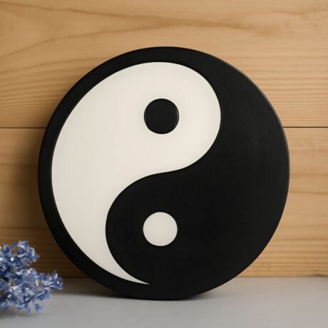 Illustration of the Taijitu, commonly known as the Tai Chi symbol.